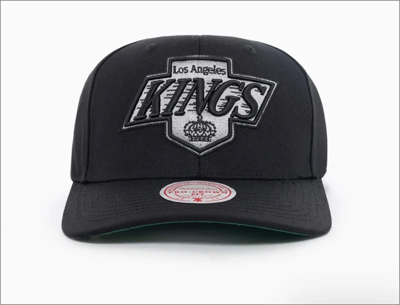 ¿Qué es Mitchell & Ness?